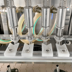 Machine de remplissage automatique à quatre têtes YMF4 de haute qualité pour liquides 100ml 500ml 800ml 2000ml avec services OEM ODM - Product Image 4