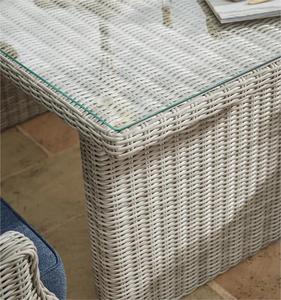 Beliebtes 4-teiliges Terrassen-Weitensofa Rattan verstellbare Rückenlehne Outdoor-Gartenmöbel-Set moderne Garten-Sets