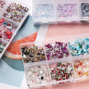 Ensemble de pierres en verre multicolores, 6 compartiments, Bling Bling, accessoires DIY pour nail art, décorations de bijoux colorées à dos plat - Product Image 1