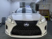 Kit carrosserie de pare-chocs avant compatible avec Lexus RX300 RX350 RX450h 2016-2019, mise à niveau vers le style F Sport 2020 avec calandre