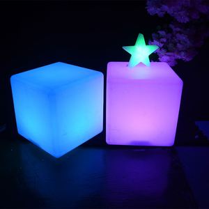 Chaise cube LED d'extérieur Yesie 16 pouces sans fil, 16 couleurs RGB, cube autoportant - Product Image 3