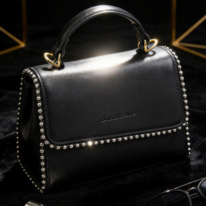 Sacs à main de <span class=keywords><strong>marque</strong></span> flambant neufs, styliste de <span class=keywords><strong>luxe</strong></span> classiques pour femmes d'affaires Sac à main avec logo personnalisé en imitation cuir Sacs fourre-tout tendance pour femmes - Product Image 1