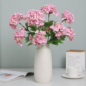 Flores de Hortensia Artificiales Ruilisi, de Plástico y Seda, Blancas, de 3 Cabezas, para Decoración del Hogar, Bodas y Fotografía - Product Image 4