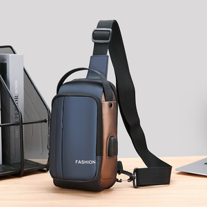 Fabrikdirektpreis PU-Reißverschluss Modische Multifunktionale Wasserdichte USB-Ladeanschluss Brusttaschen für Männer - Product Image 2