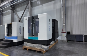 HLC630 เครื่องจักรกลึงแนวนอนสำหรับงานหนัก: ระบบควบคุม Fanuc และแกนหมุน BT40 เพื่อประสิทธิภาพที่เหนือกว่า - Product Image 1