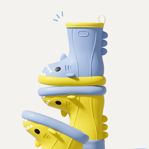DERAN OEM Venta caliente tiburón lindo diseño de dibujos animados niños zapatos de <span class=keywords><strong>agua</strong></span> para bebés Pvc fácil de poner impermeable ligero <span class=keywords><strong>Botas</strong></span> de lluvia - Product Image 2