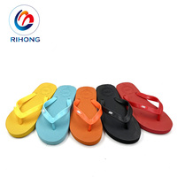 Tongs en PVC blanches personnalisées avec logo, taille adulte, mode estivale, prix de gros, fabriquées en Chine