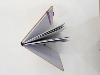 Cuaderno Personalizado A5 de Tapa Dura Kraft con Banda Elástica, Marcapáginas de Cinta y Páginas Rayadas
