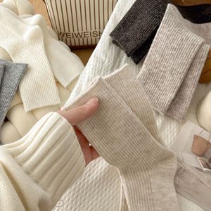 <span class=keywords><strong>Chaussettes</strong></span> mi-mollet mi-mollet pour femmes, couleur unie, <span class=keywords><strong>laine</strong></span> rayée mince, épaissie, longues <span class=keywords><strong>chaussettes</strong></span> de style japonais pour un usage quotidien - Product Image 3