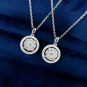 Xinfly - Cadena con Colgante de Diamante Natural Redondo de 0.40ct en Oro Blanco Puro de 18k, Disponible al por Mayor - Product Image 4