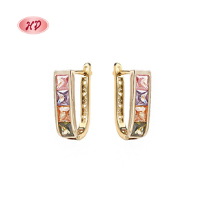 <span class=keywords><strong>Pendientes</strong></span> de Aro de Latón con Nuevos Materiales de Tendencia, <span class=keywords><strong>Pendientes</strong></span> de Lujo para Mujer, Chapados en <span class=keywords><strong>Oro</strong></span> de 18K y 14K, Venta al por Mayor - Product Image 3