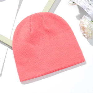Gorro de Punto Cálido de Invierno al por Mayor con Logotipo Personalizado Estilo Moderno y Deportivo - Product Image 6