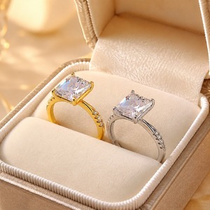 Anello Aperto Sottile con Dettaglio Scintillante, Design Delicato, Accessori di Moda per Donne - Product Image 1