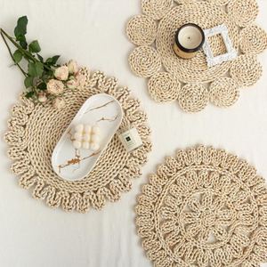 Eco Friendly Natural <b>Round</b> Water Hyacinth Placemat Braided Straw Placemats Customized <b>Table</b> <b>Mat</b> - Product Image 3