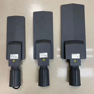 ไฟถนนโซลาร์เซลล์แบบรวมในตัว รุ่นซิลเวอร์ดีลักซ์ กันน้ำ พร้อมเซ็นเซอร์ตรวจจับความเคลื่อนไหว สำหรับใช้งานกลางแจ้งในพื้นที่ชนบทและลานบ้าน - Product Image 4