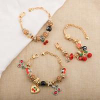 Bracelet à breloques imprimé léopard en gros, chaîne dorée, pendentifs cerise, fraise, cœur, boule 8, bracelet DIY pour femme, bijoux