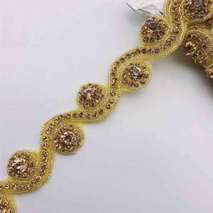 Adornos de encaje de tul bordado con cuentas, lentejuelas, cristales, diamantes de imitación y flecos para vestidos de novia - Organza elegante - Product Image 4