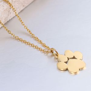 Collar de cadena corta sencillo y personalizado para mujer con colgante de pata de mascota creativo de acero de titanio, popular en el comercio exterior - Product Image 3