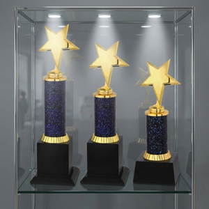 Trofeo Ecológico Gold Star con Columna Azul y Base Negra, Chapado en Aleación de Zinc, con Grabado por Impresión UV para Juegos Deportivos - Product Image 1