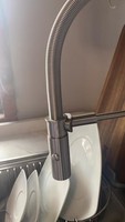 Robinet de cuisine moderne à poignée unique chromé, à un seul trou, avec douchette extractible et rotative