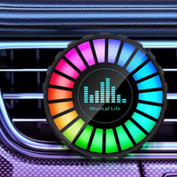 Diffuseur d'arômes pour voiture avec commande vocale, recharge USB, lumière rythmique, lampe musicale RGB pour voiture