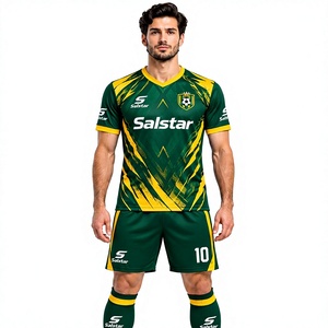 Uniformes de Fútbol Personalizados al por Mayor, Conjuntos de Camisetas de Fútbol Verde y Amarillo con Pantalones Cortos, Ropa Deportiva de Equipo Transpirable de Secado Rápido de Poliéster - Product Image 1