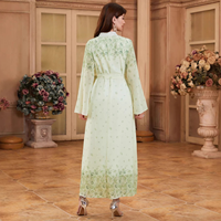 Robe longue Abaya Kaftan musulmane élégante à imprimé floral, broderie de sequins, décorations à franges, manches longues, col en V, respirante et légère
