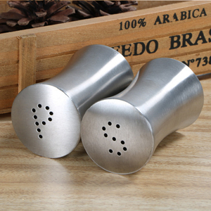 Set di sale e pepe in acciaio inossidabile con vassoio agitatori per condimenti accessori per la cucina per saliera - Product Image 6