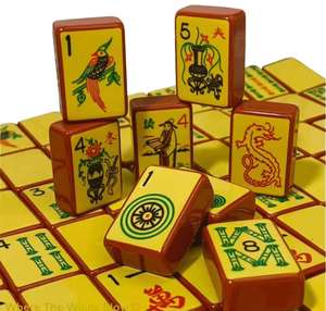 Juego de Fichas de Mahjong Americanas de Acrílico Multicolor Personalizado Moderno con Patas Plegables, Portátil, para 4 Jugadores, Entretenimiento de Casino - Product Image 3