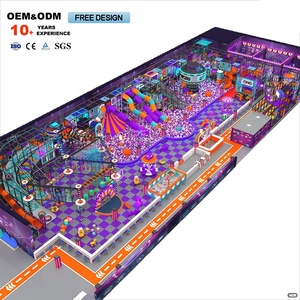 Aire de jeux intérieure sur le thème de l'espace pour enfants : toboggans, équipements de jeux souples, trampoline avec piscine à balles - Product Image 4
