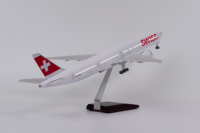 Modèle d'avion avec éclairage LED, affichage statique, objet de collection, Boeing 777-300ER Swiss Air, 47 cm, 1/160