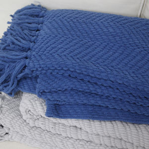 Logotipo personalizado suave textura sólida tapiz tiro felpa sofá manta tamaño King para cama - Product Image 3