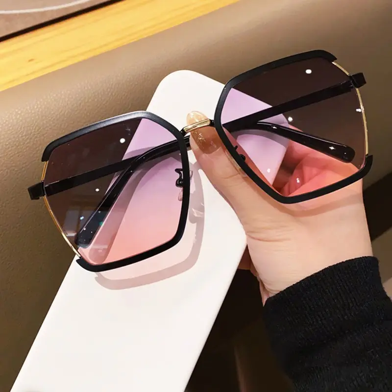 2023 Fashion Vintage Advanced Driving con occhiali da sole a mezza montatura per donna