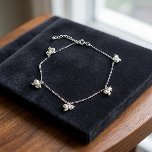 Bracelets pour femmes en or blanc de qualité supérieure, style punk, avec breloques certifiées taille émeraude et diamants, pour chevillères - Bijoux d'anniversaire - Product Image 2