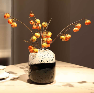 Vase en verre moderne à dégradé de points noirs et blancs, design de bureau à domicile, modèle de pièce, décoration douce, vase de couleur - Product Image 5