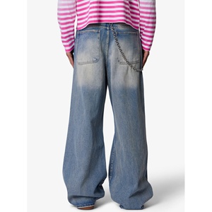 Pantalon en jean vintage délavé, déchiré aux genoux, avec franges, décoré d'une chaîne métallique, coupe oversize, style skate - Product Image 3
