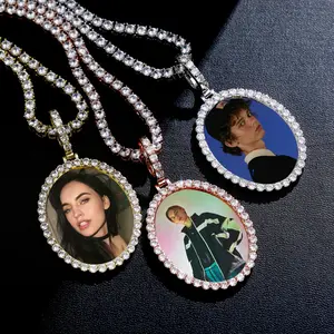 Custom New Innovative Retro Memory Photo Oval Frame Solid Pendant Hip Hop Pendant Necklace Men