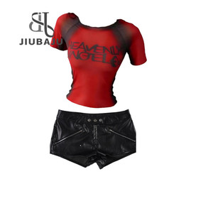 Ensemble deux pièces Jiubaju Y2K Fashion pour femmes, haut court à manches courtes à col rond avec imprimé lettres et <span class=keywords><strong>jupe</strong></span> plissée en <span class=keywords><strong>cuir</strong></span> PU - Product Image 2