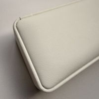 Boîte de rangement pour bijoux de qualité supérieure en cuir PU blanc rectangulaire avec logo personnalisé en feuille d'or, moderne, pour bagues, pendentifs, boucles d'oreilles, coffret cadeau