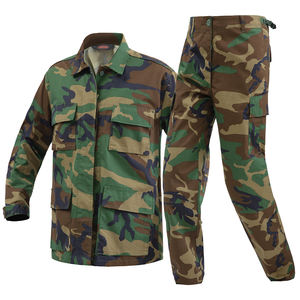 Completo da combattimento e da caccia in giacca e pantaloni rinforzati con mimetica nella giungla Set tattico per ambienti difficili - Product Image 1