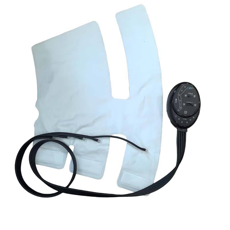 Machine noire + manchon blanc