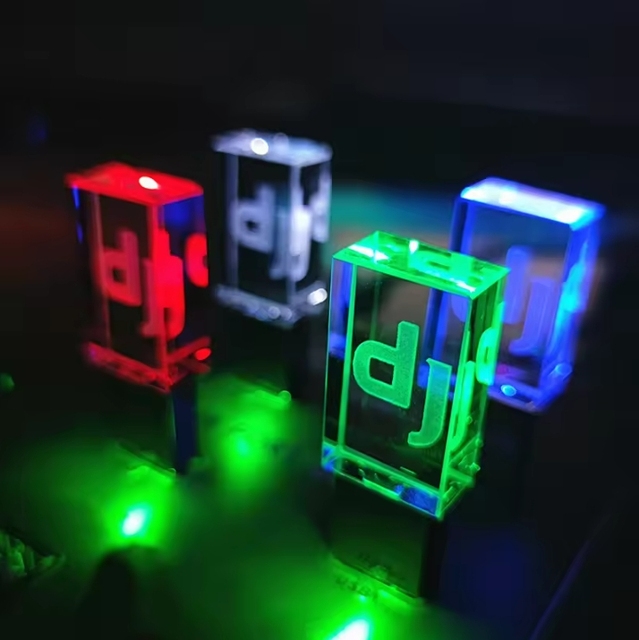 Custom logo New USB 3.0 High Speed Acrylic Crystal LED Light Dj Premium LED Pendrive 16GB 32GB 64GB 128GB USB Flash Drive