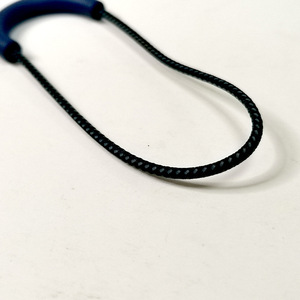 Tirador de cremallera de plástico en forma de U de Juke Plastics, 8 cm, deslizante sin bloqueo para bolsas de ropa - Product Image 4