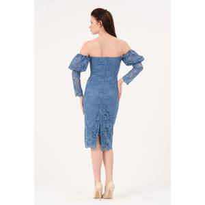 Jean en denim indigo pour femme DANS, coupe droite et taille mi-haute, disponible en tailles 38-42, modèle 1594 pour un usage décontracté - Product Image 3