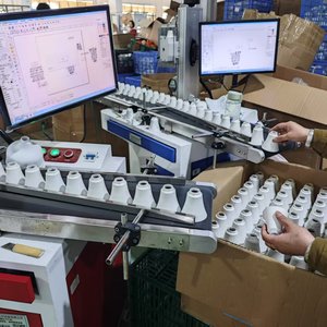 Bombilla LED en Forma <span class=keywords><strong>de</strong></span> A, Piezas SKD, Material <span class=keywords><strong>de</strong></span> Aluminio, 12W 9W 18W DOB CRI83 6000K Temperatura <span class=keywords><strong>de</strong></span> Color B22/E27 - Product Image 6