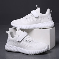 Chaussures de course pour enfants de haute qualité en gros, baskets de sport noires et blanches respirantes en maille pour garçons et filles