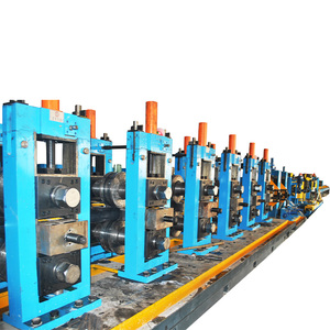 Ligne <span class=keywords><strong>de</strong></span> production <span class=keywords><strong>de</strong></span> tuyaux par soudage haute fréquence entièrement automatique ERW, commande PLC, <span class=keywords><strong>pompe</strong></span> à roulement, boîte <span class=keywords><strong>de</strong></span> vitesses pour la fabrication <span class=keywords><strong>de</strong></span> tuyaux en acier au carbone - Product Image 4