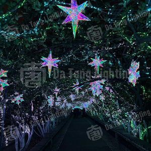 Ornements de Noël personnalisés en diamant irisé avec lumières pour centres commerciaux, hôtels, événements et décorations suspendues de fêtes - Product Image 2