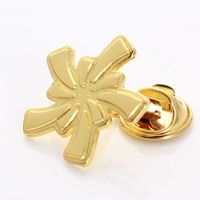 Fabricant de pin's personnalisés : Badge métallique en forme de feuille d'érable dorée, Fournisseur direct d'usine, Pin's personnalisés sur le thème de l'automne