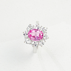 Anillo de Moda de Plata de Ley 925 con Zafiro Padparadscha Cultivado en Laboratorio - Product Image 1